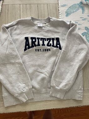 Aritzia Perfect Fit sweatfleece